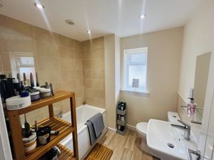Bathroom - click for photo gallery
